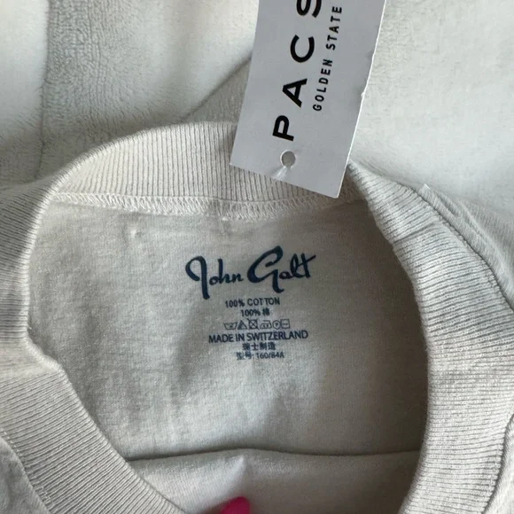 Brandy Melville Cream/White Graphic Tee - Picture 2 of 3